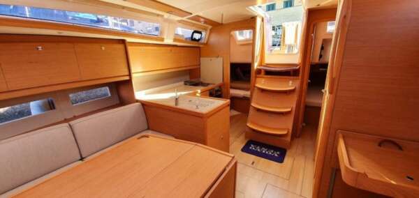 Dufour 390 - immagine 2