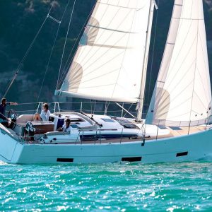 Dufour 390