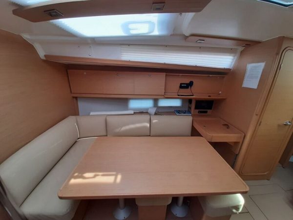 Dufour 390 - immagine 2