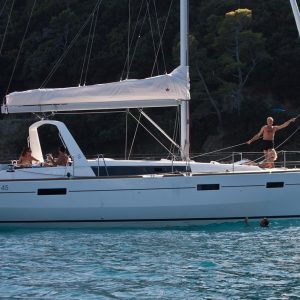 Beneteau Oceanis 45
