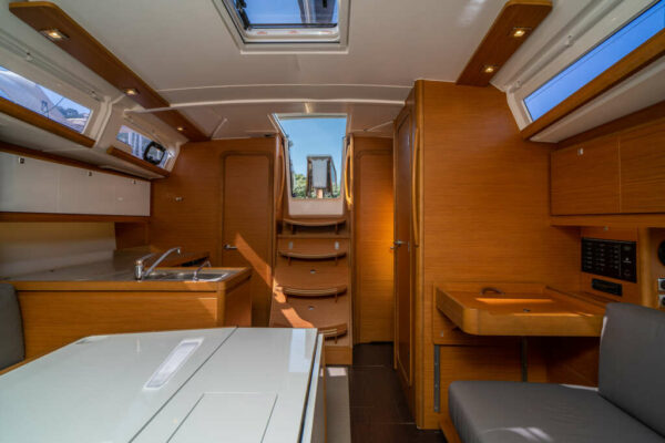 Dufour 390 - immagine 3
